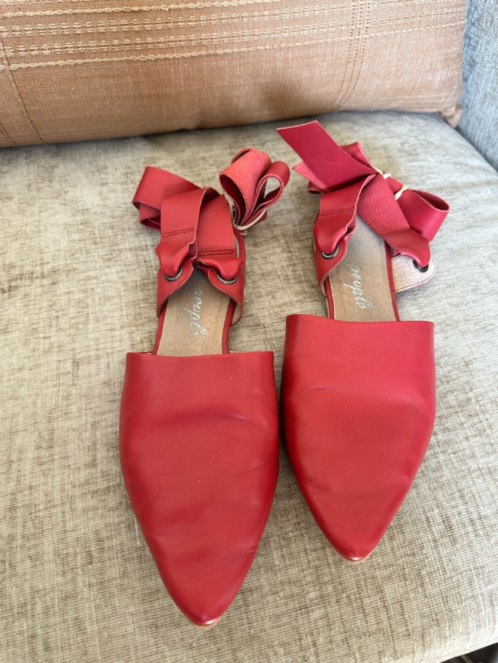 Free People Red Leather Lace Up Pointed Toe Flats Sz 36 or 5.5/6 - Picture 4 of 9